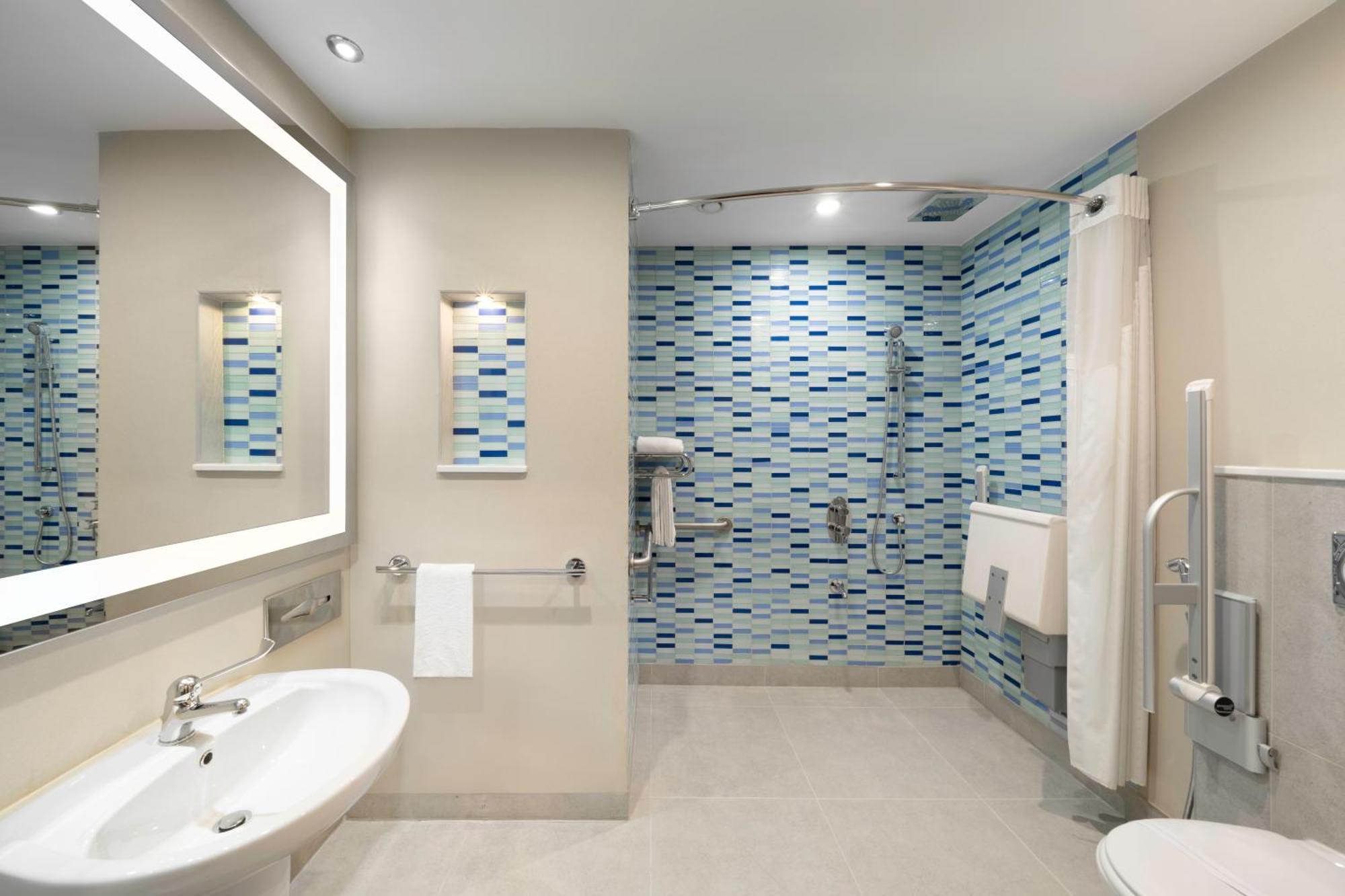 Radisson Blu And Convention Center, Minhal 4* Riyadh